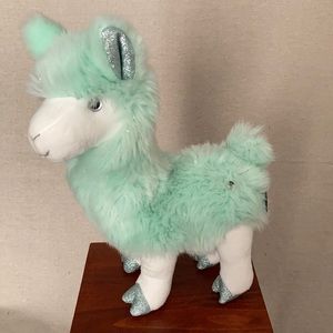 FAO Schwarz mint green plushy stuff Llama